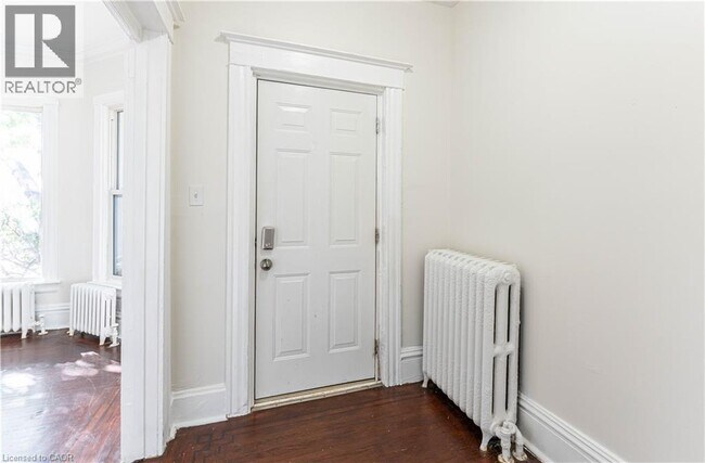 87 Gage Ave S in Hamilton, ON - Building Photo - Building Photo