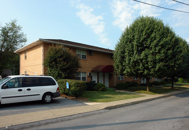 The Nestings - 625 N Saint Lucas in Allentown, PA - Building Photo - Building Photo