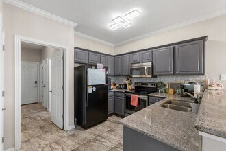 3 Bed Available at Waterwood Townhome Complex!, Unit 3 in College Station, TX - Building Photo - Building Photo