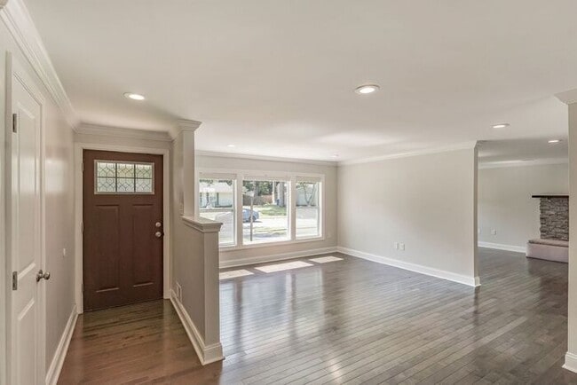 4402 Cotuit Cir in Waldorf, MD - Building Photo - Building Photo