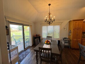 1380 Stonecreek Dr in Lawrence, KS - Building Photo - Building Photo