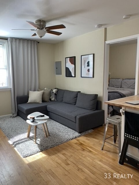 property at 3240 N Clark St