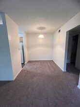 1819 University Dr in Cedar Falls, IA - Building Photo - Building Photo