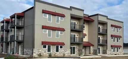 Welcome to Tippe River Downs in Warsaw, IN - Foto de edificio - Building Photo