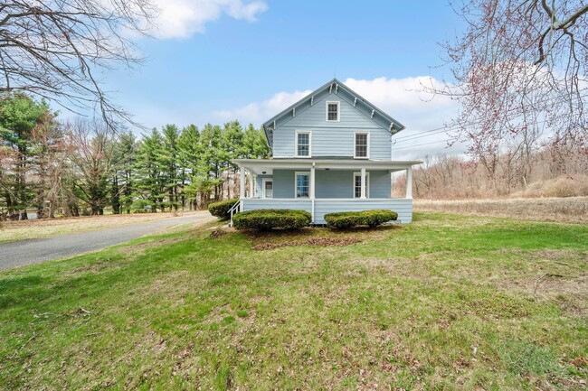 117 Foster St in South Windsor, CT - Building Photo - Building Photo