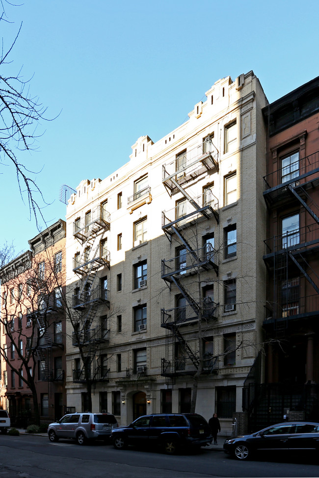 355 W 51ST ST in New York, NY - Building Photo - Building Photo