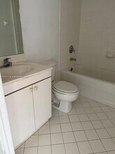 2651 SE 12th Rd, Unit 102 in Homestead, FL - Building Photo - Building Photo