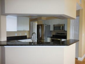 2726 Anzio Ct, Unit 305 in Palm Beach Gardens, FL - Building Photo - Building Photo