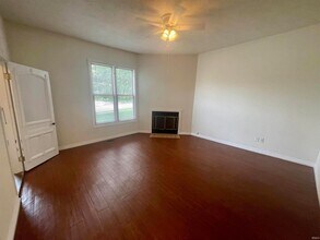 200 E 2nd St in Bloomington, IN - Foto de edificio - Building Photo