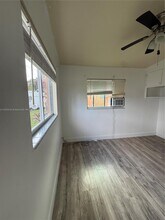 1107 Seventh Way in Ft. Myers, FL - Building Photo - Building Photo