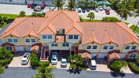 1998 NE 7th St in Deerfield Beach, FL - Building Photo - Building Photo