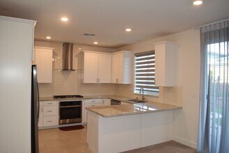 3278 Sidney Way in Folsom, CA - Building Photo - Building Photo