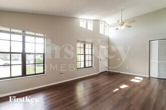 1117 Jambalana Dr in Holiday, FL - Foto de edificio - Building Photo