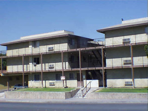 Allen's Courtyard Apartments in Las Vegas, NV - Building Photo - Building Photo