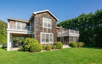 43 Gansett Ln in Amagansett, NY - Building Photo - Building Photo
