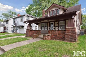 2247 Georgetown Ave in Toledo, OH - Building Photo - Building Photo
