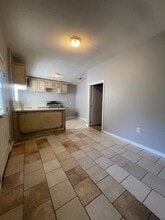 814 Cameron Ave in Dallas, TX - Building Photo - Building Photo