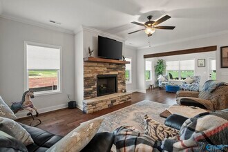 309 Avebury Rd in Meridianville, AL - Building Photo - Building Photo
