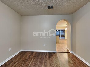 1071 Royal Marquis Cir in Ocoee, FL - Building Photo - Building Photo