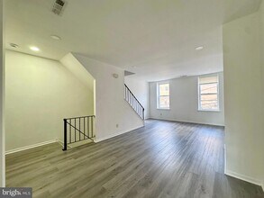 1136 Mt Vernon St in Philadelphia, PA - Building Photo - Building Photo