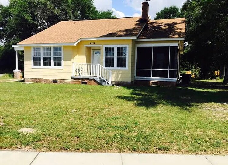 4214 Central St in Gulfport, MS - Building Photo