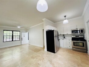 1470 Lincoln Terrace in Miami Beach, FL - Building Photo - Building Photo