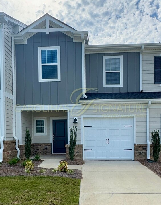 1650 Vlg Grv Ln in Monroe, NC - Foto de edificio