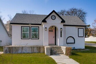 1903 Harlandale Ave in Dallas, TX - Building Photo - Building Photo