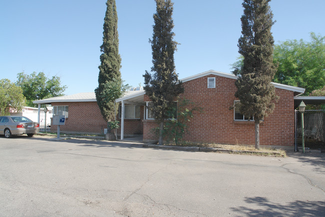 2538 E Glenn St in Tucson, AZ - Foto de edificio - Building Photo