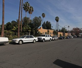 5225 De Longpre Ave in Los Angeles, CA - Building Photo - Building Photo