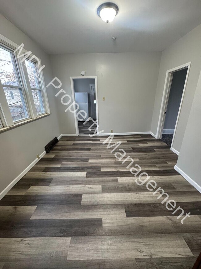 205 N Grant St in Bay City, MI - Foto de edificio - Building Photo