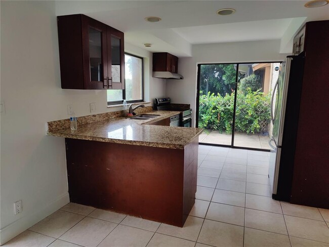 property at 181 Wimbledon Lake Dr