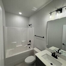 8207 Houser St in Cornelius, NC - Building Photo - Building Photo