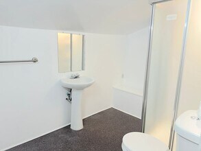 1111 Scofield Dr in Glendale, CA - Building Photo - Building Photo
