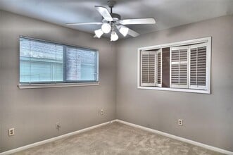 9206 Prairie Trails Dr in Spring, TX - Building Photo - Building Photo