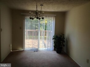 9218 Briarchip St in Laurel, MD - Foto de edificio - Building Photo