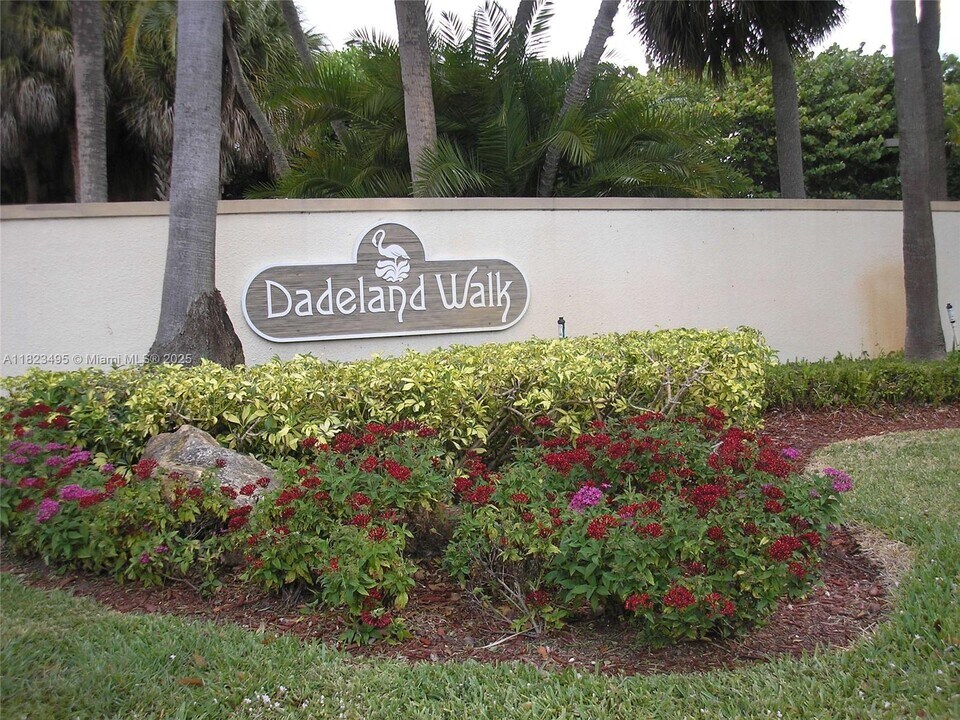 8129 SW 87th Terrace in Miami, FL - Building Photo