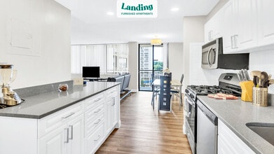 320 23rd St S-Unit -724.1269814 in Arlington, VA - Building Photo - Building Photo
