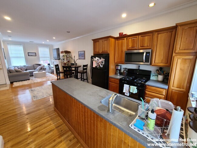 property at 599 E 6th St