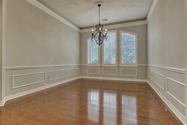 property at 20806 E Cameron Ridge Dr