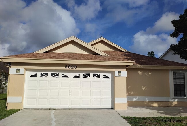 3826 Circle Lake Dr