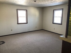 513 W Chocolate Ave, Unit 1 in Hershey, PA - Foto de edificio - Building Photo