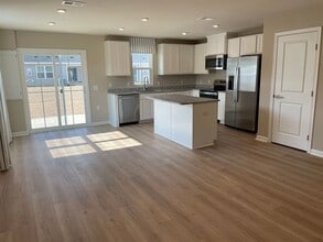 3005 Edgemead Cir NW in Calabash, NC - Building Photo - Building Photo