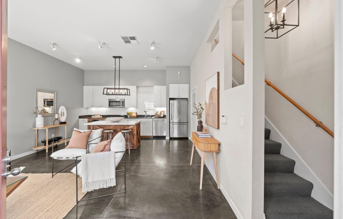 29 Covent Ln in Oakland, CA - Building Photo