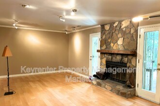 2654 Stoney Creek Rd SE in Marietta, GA - Building Photo - Building Photo