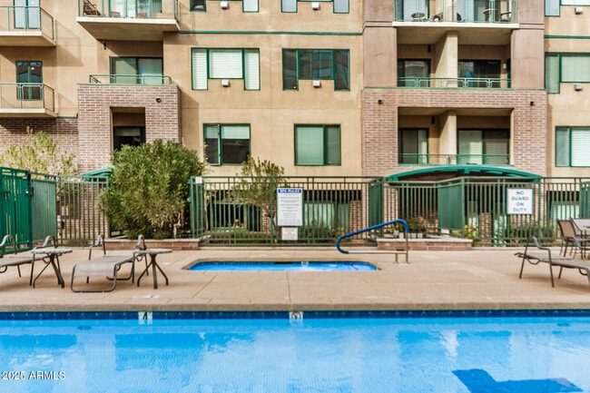 2302 N Central Ave in Phoenix, AZ - Building Photo - Building Photo