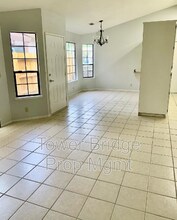 1349 Chignahuapan Way in Roseville, CA - Building Photo - Building Photo