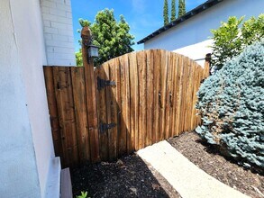 6020 Cheshire Way in Citrus Heights, CA - Building Photo - Building Photo