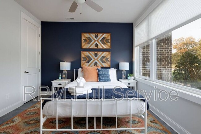 505B Wedgewood Ave in Nashville, TN - Foto de edificio - Building Photo