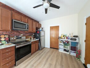 35 Pearson Rd, Unit 1 in Somerville, MA - Building Photo - Building Photo